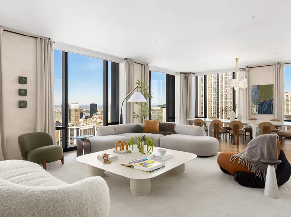 277 5th Avenue PH53 image 2 of 27
