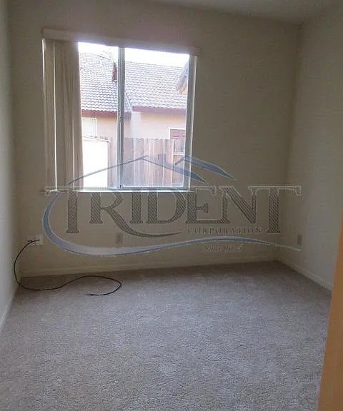 1902 Autumnwood Dr — Photo 20