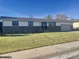1005 Pioneer Dr, Gering, NE 69341