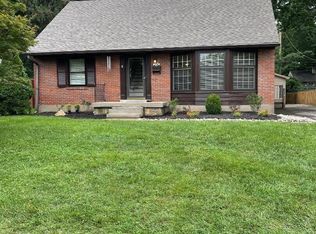 3736 Glenmeade Rd, Louisville, KY 40218