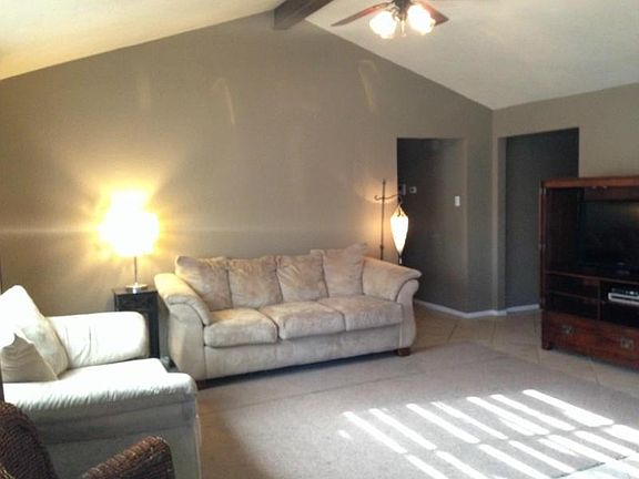3rd image of 2130 Meadowwalk Dr