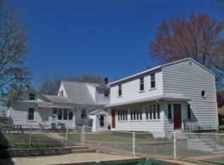 34 Balcom St, Nashua, NH 03060