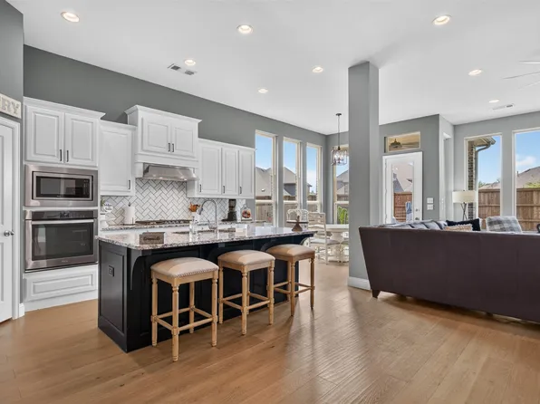 1123 Highgate Rd, Forney, TX 75126