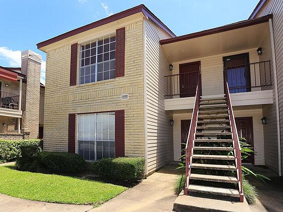 2nd image of 2120 El Paseo St APT 2801
