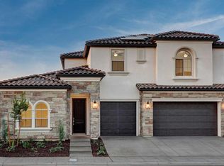 925 Talus Way S, Madera, CA 93636