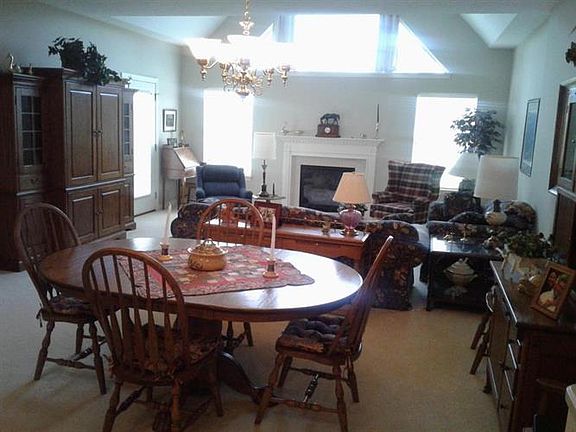 3rd image of 9963 Juliana Cir