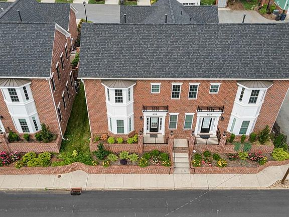 4th image of 808 S Marshall St