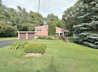 3610 Doty Rd, Woodstock, IL 60098