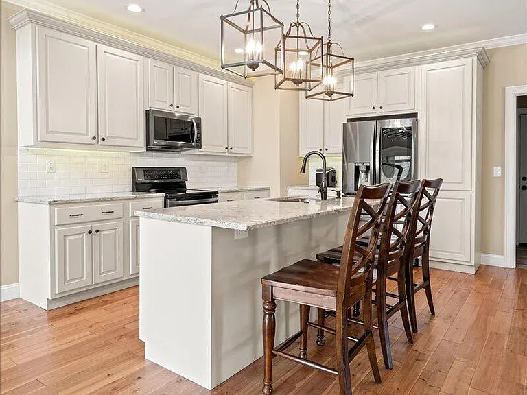 200 Crooked Creek Dr — Photo 15
