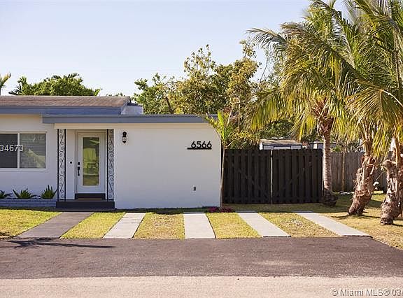 Stunning Dream Home in South Miami