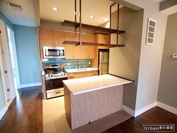 2nd image of 1438 Fulton St Ste 1