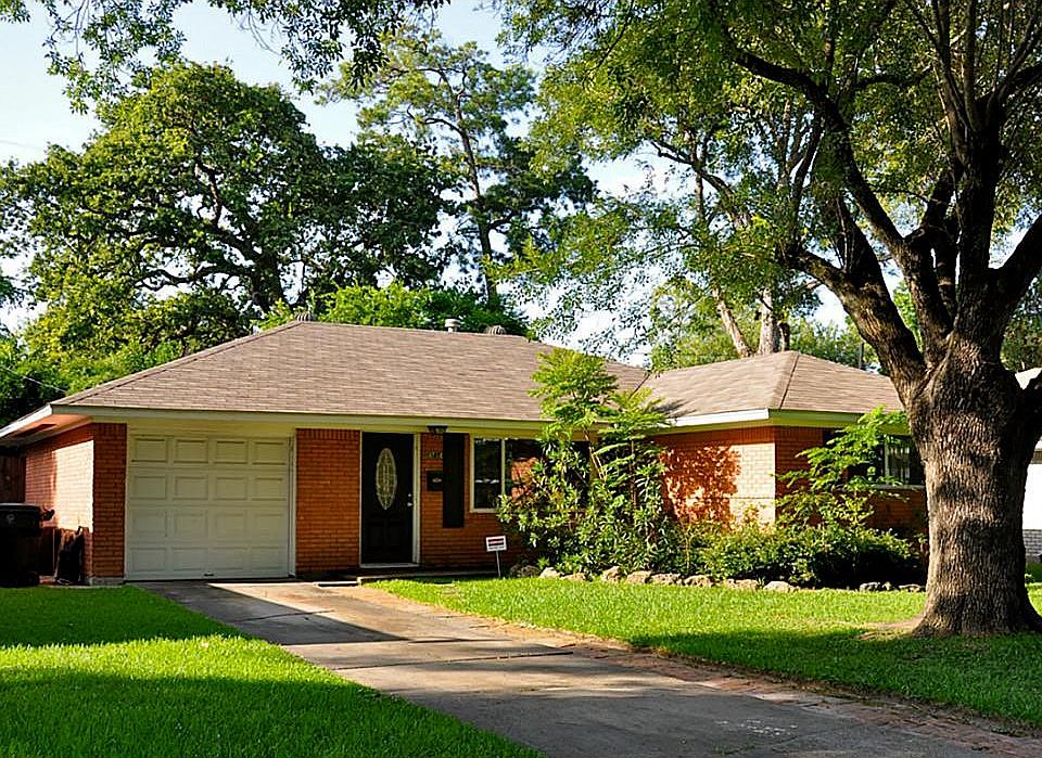 1st image of 4714 Nina Lee Ln
