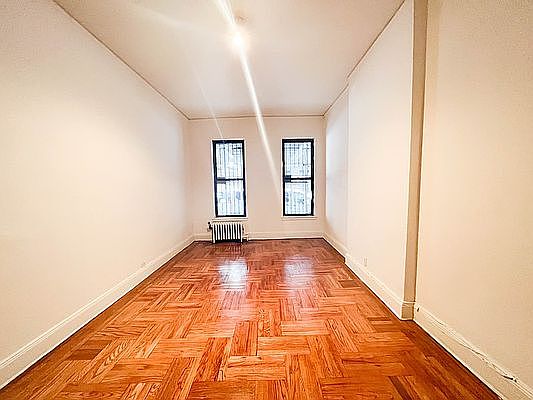 3rd image of 425 W 57th St APT 1K