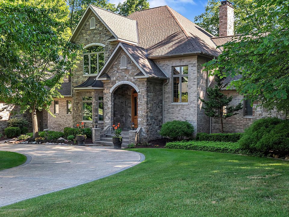 1st image of 6193 Heathfield Dr