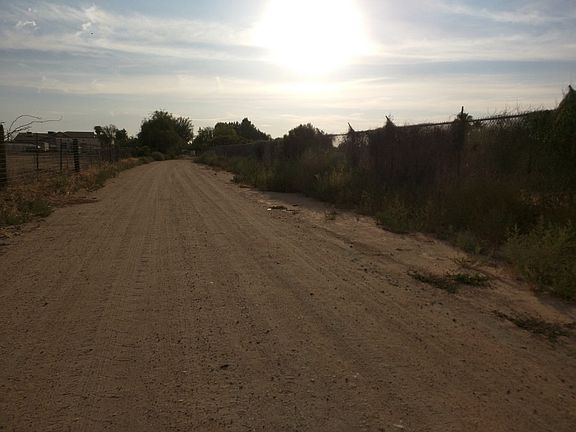 5th image of 18126 E Indian Wells Pl