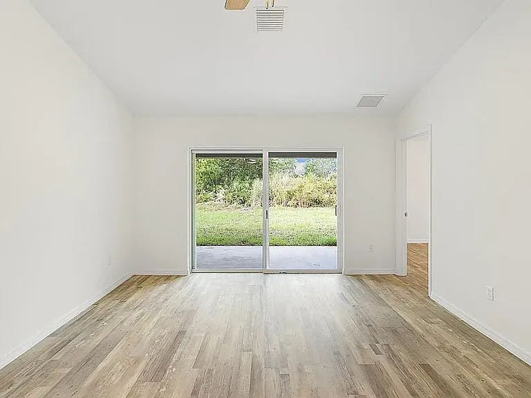 332 Del Monte Rd — Photo 5