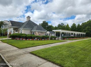 7 Bryce Ln, Manahawkin, NJ 08050
