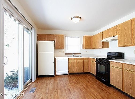 4th image of 2507 Applewood Ln