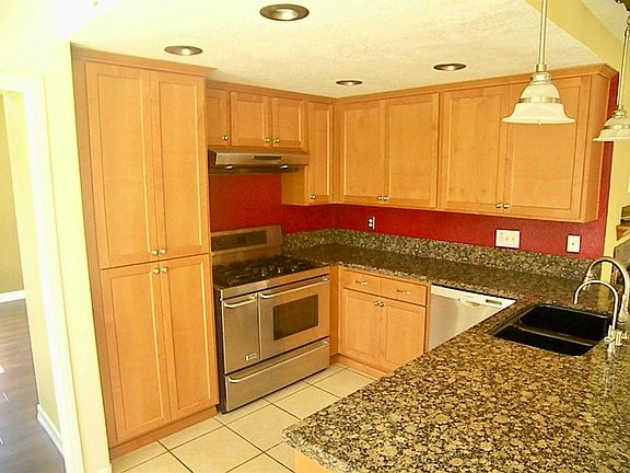 5th image of 1509 Madrid Dr