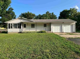 108 W Bridge St, Perry, KS 66073