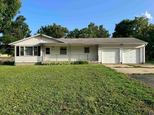 108 W Bridge St, Perry, KS 66073