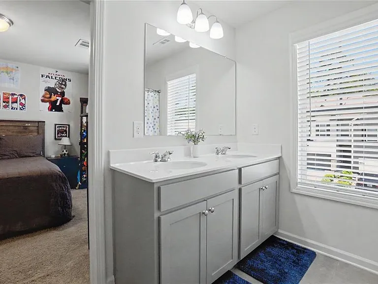 723 Woodstock Grove Dr — Photo 33