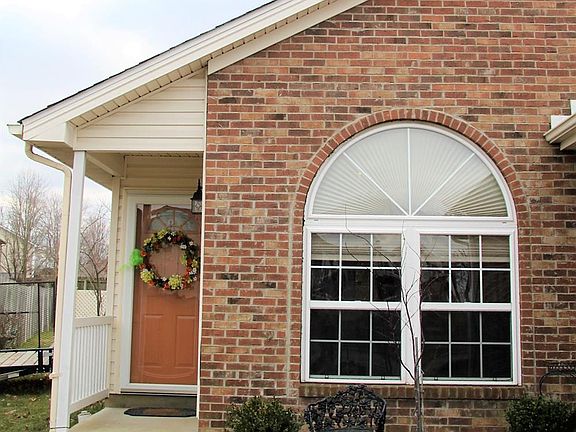 4th image of 768 Graftons Mill Ln