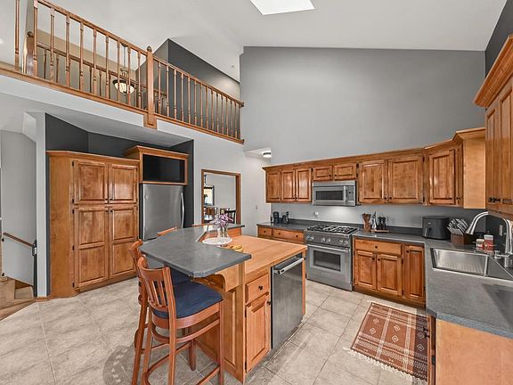 4th image of 14220 W North Oak BOULEVARD