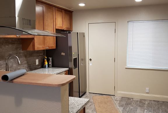 3rd image of 690 Grand Fir Ave APT 2