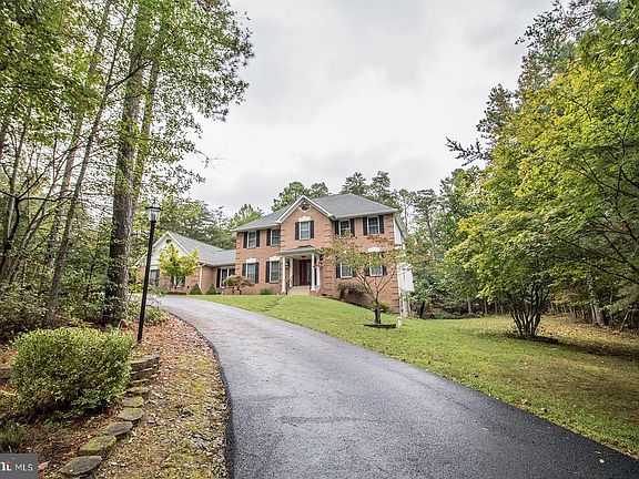 3rd image of 43610 Deer Run Ct