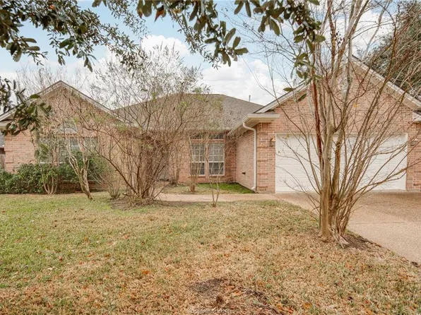 306 Augsburg Ln, College Station, TX 77845