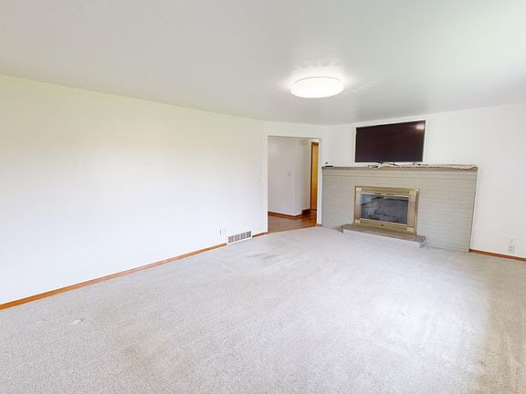 4th image of 1024 Delwood Dr