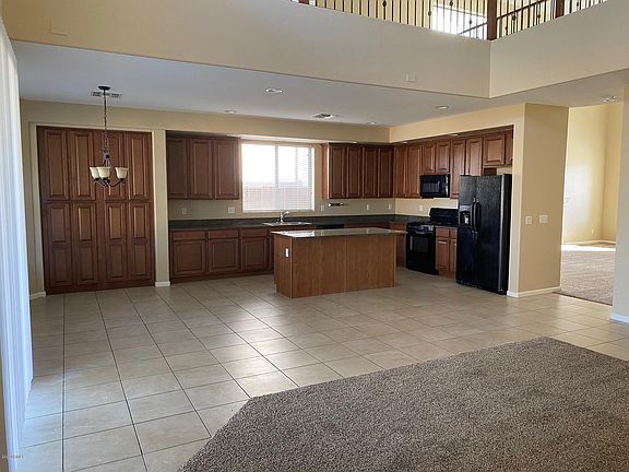 2nd image of 18606 W Kolina Ln