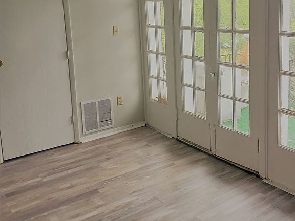 4th image of 562 Glenwood Ave #564-23