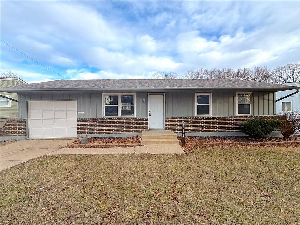 1st image of 18804 E Ponca Dr