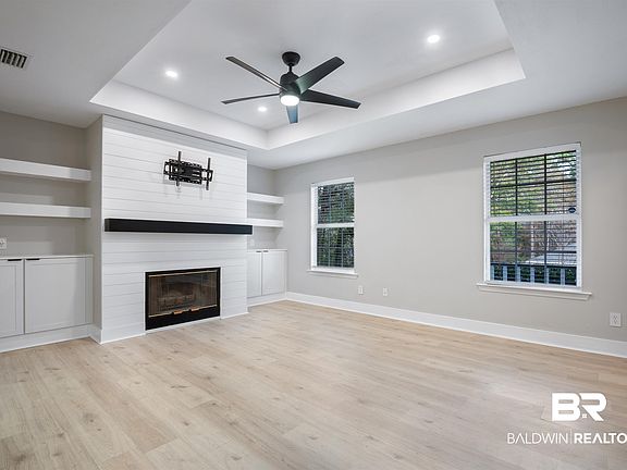 5th image of 144 Donna Cir