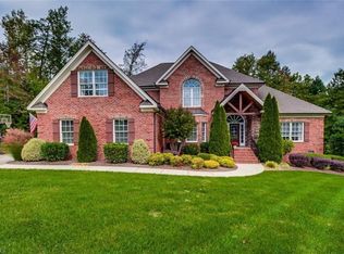7602 Trebbiano Dr, Kernersville, NC 27284