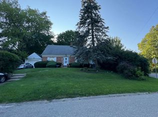 3741 Brentwood Dr, Flint, MI 48503