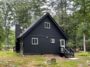 158 Lake Shore Dr, Dingmans Ferry, PA 18328