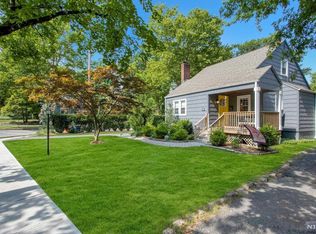 62 7th Ave, Westwood, NJ 07675