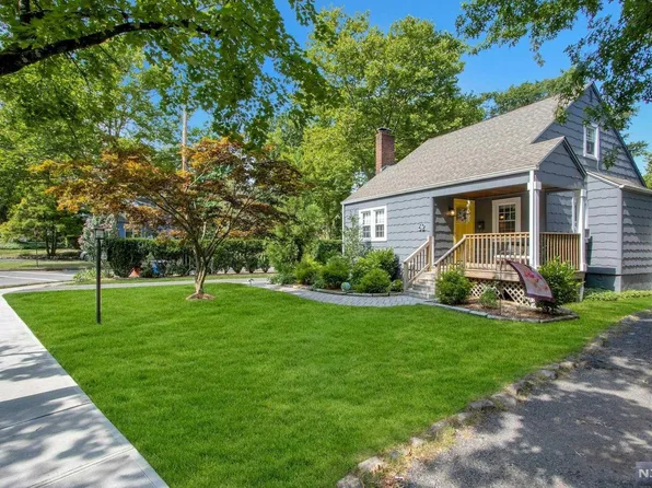 62 7th Ave, Westwood, NJ 07675