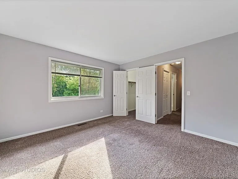 450 Valley Dr #101 — Photo 9