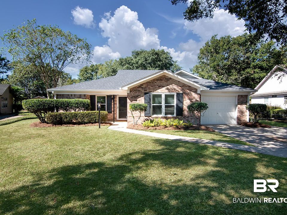 1st image of 24 Hoffren Dr