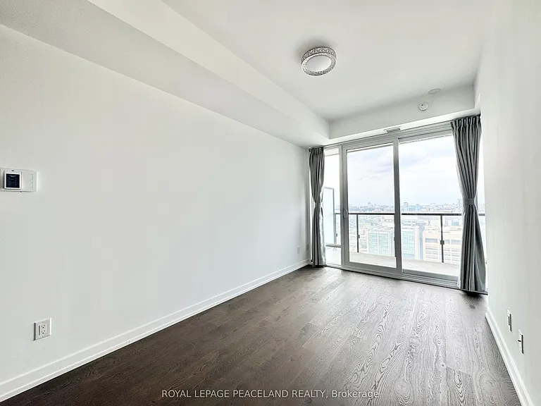 488 University Ave #2601 — Photo 13