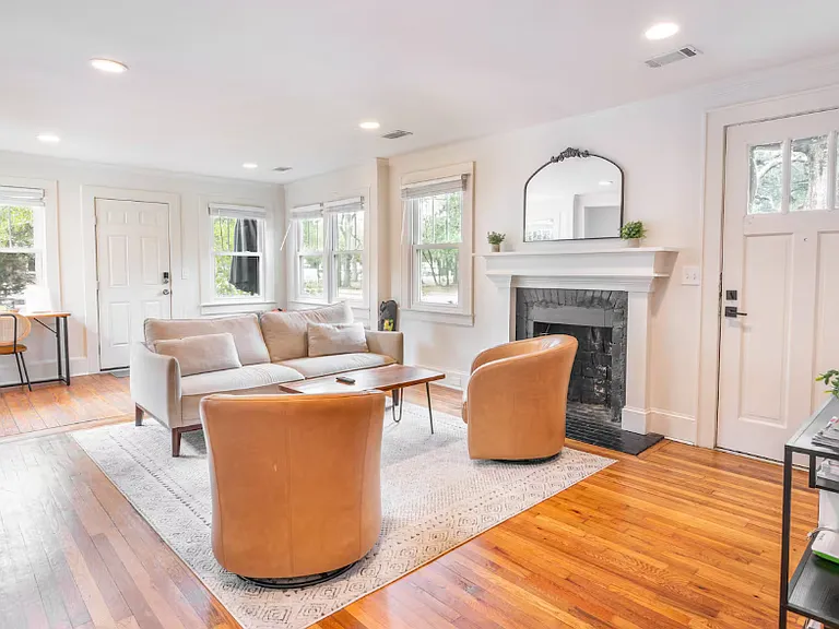 4952 Pinetree Ln — Photo 6