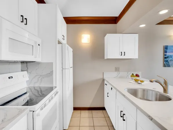 2253 Poipu Rd #104, Koloa, HI 96756