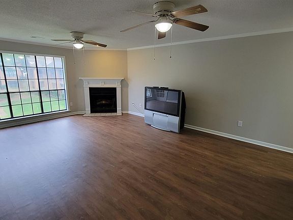 5th image of 6646 Pondside Cir