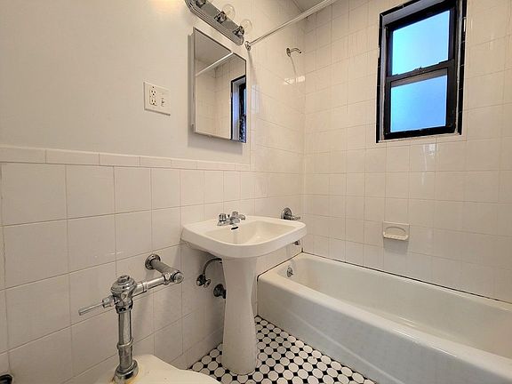 5th image of 25-74 33rd St #2K