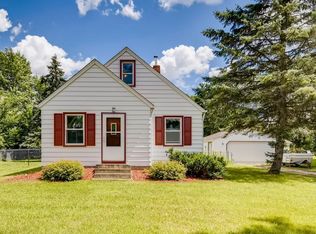 7790 Lake Dr, Lino Lakes, MN 55014