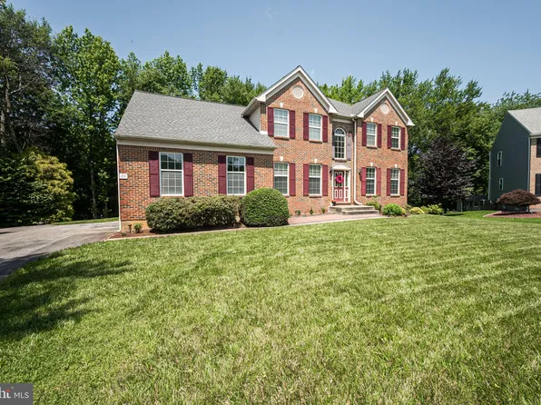 18 Knights Xing, Newark, DE 19713